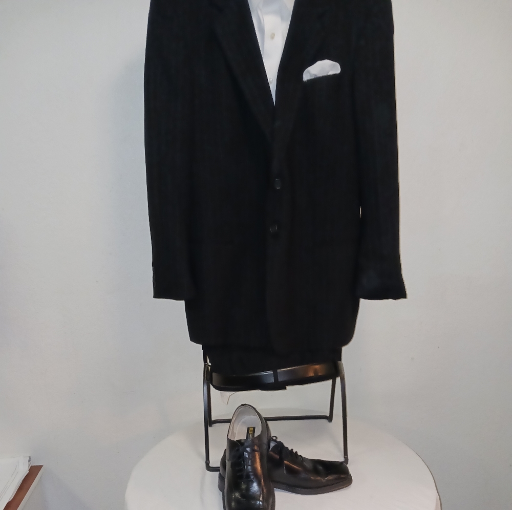 42 Regular Men's Suit